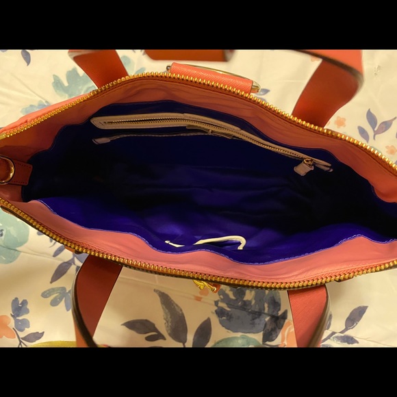 Henri Bendel Pink Jetsetter - Picture 5 of 7